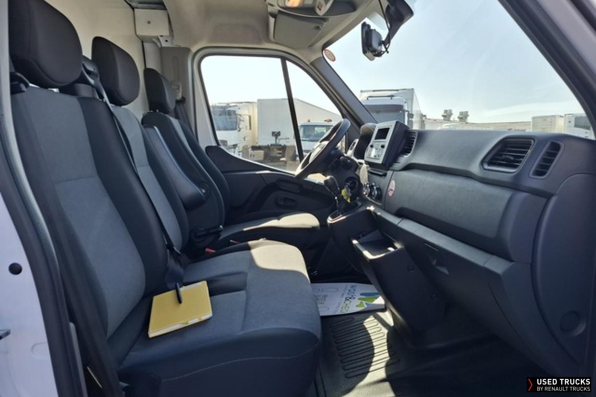 Renault Master 145