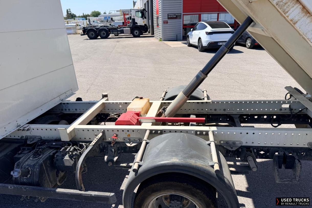 Renault Trucks Maxity 130