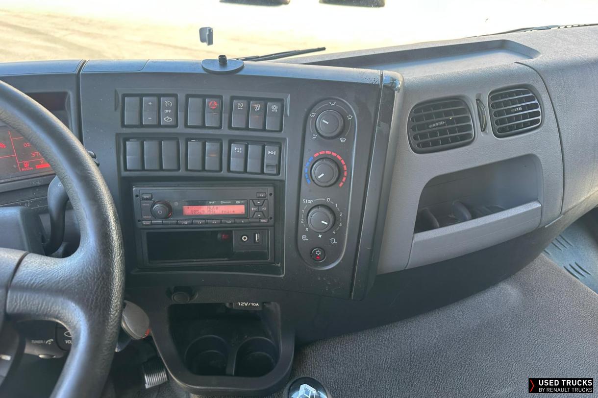 Renault Trucks D Wide 320