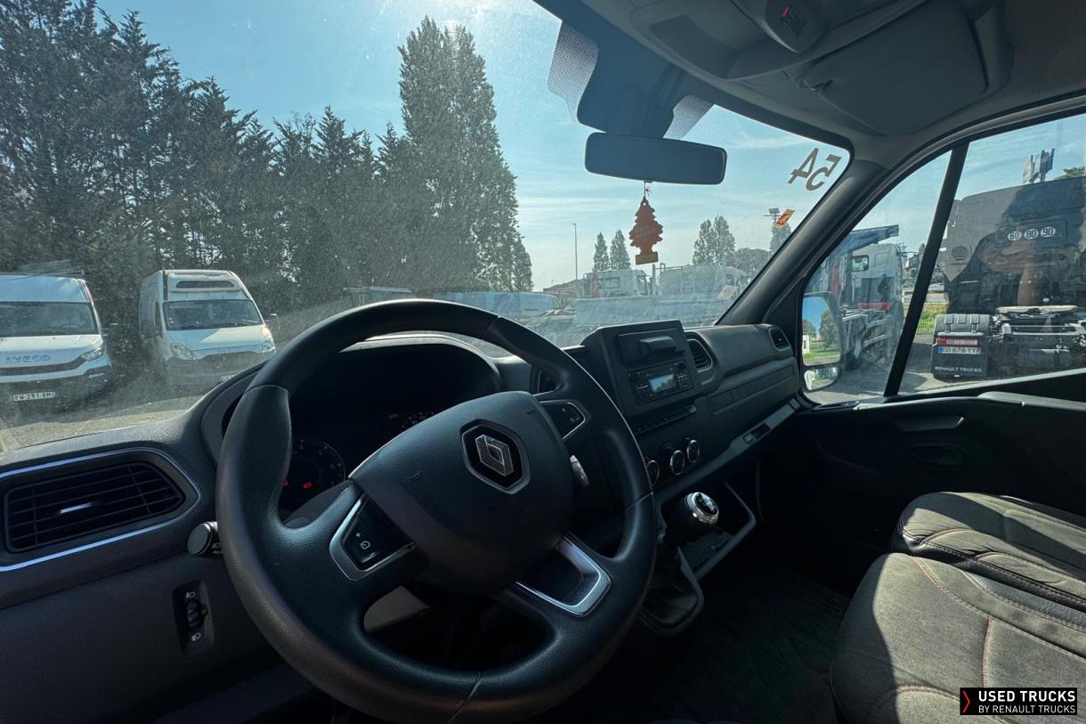 Renault Trucks Master 145