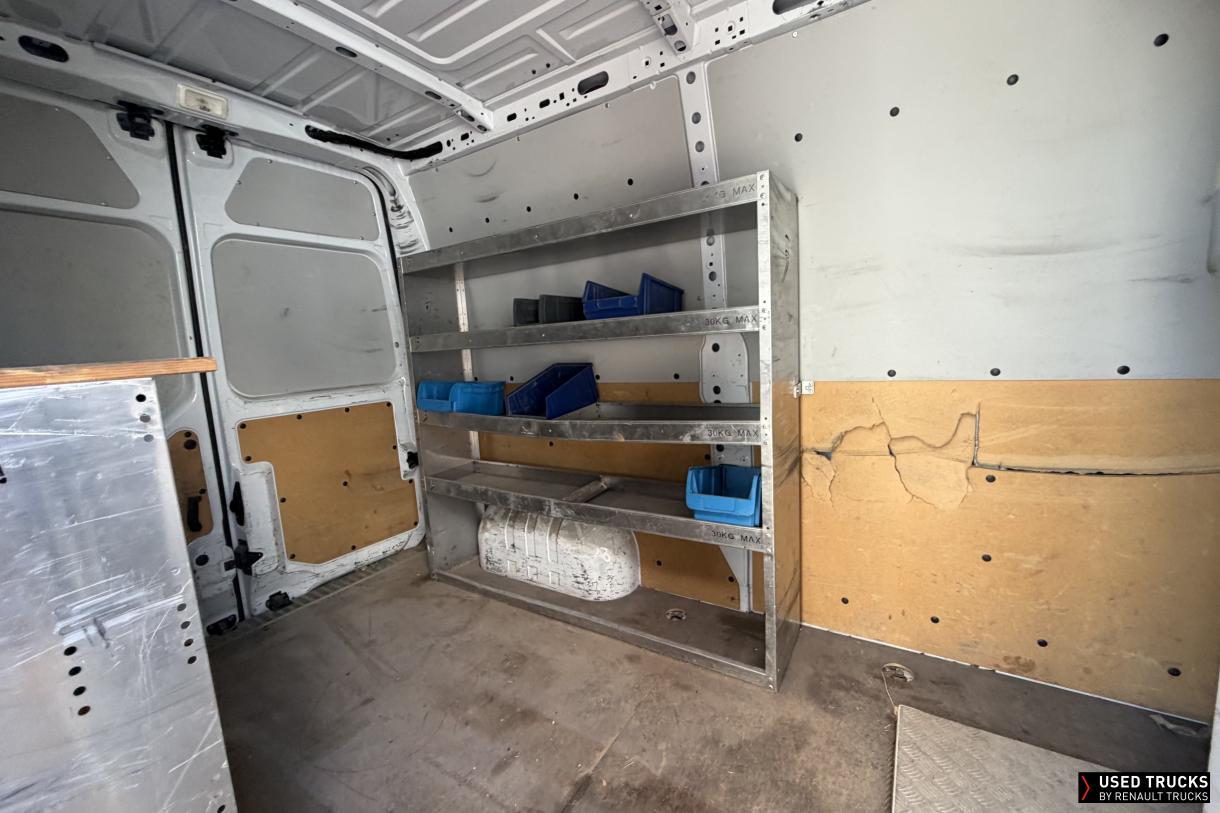 Renault Trucks Master 145