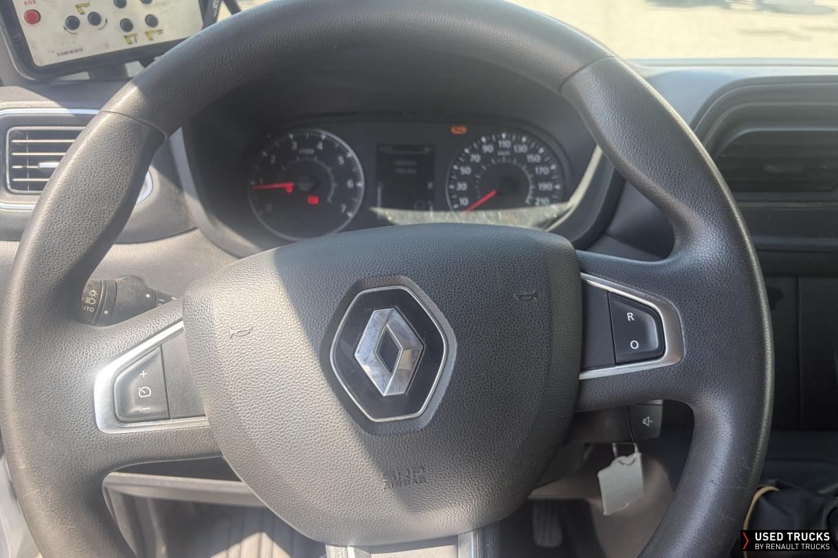 Renault Trucks Master 145