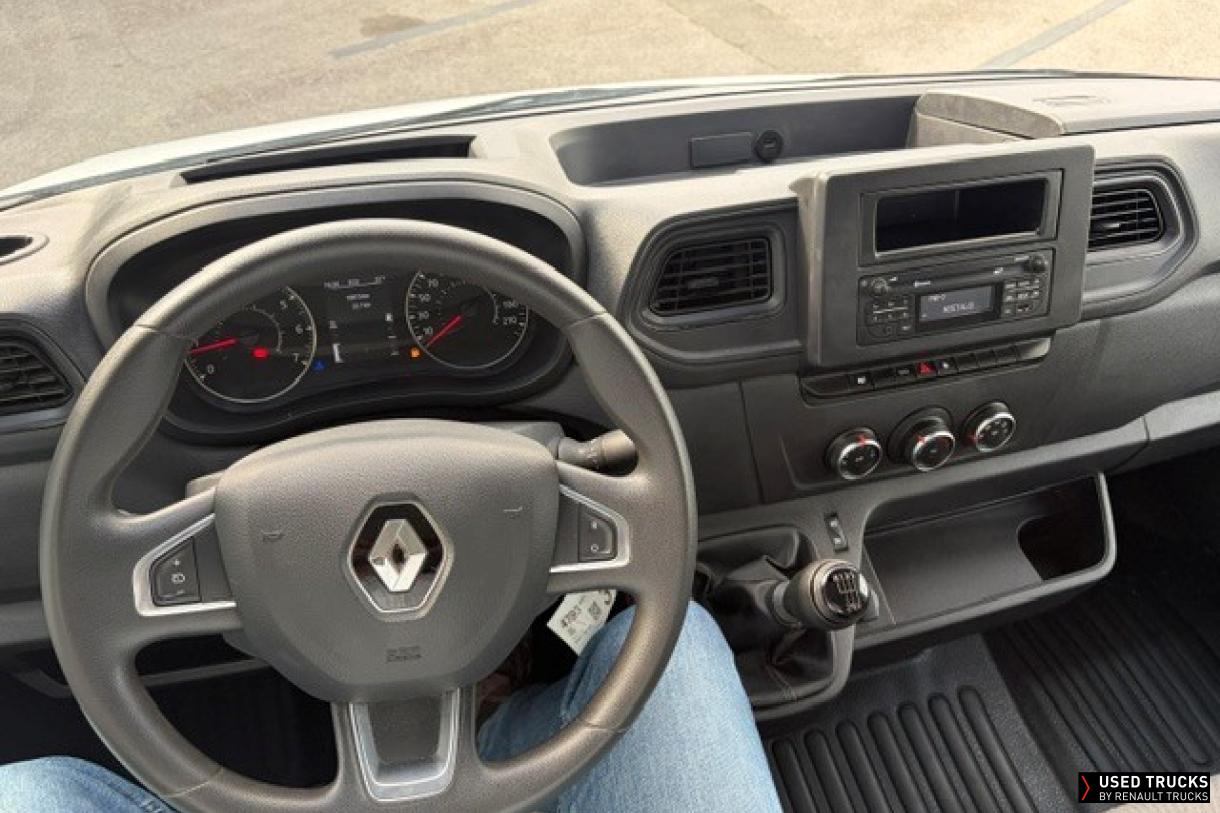 Renault Trucks Master 135