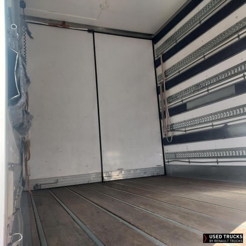 Renault Trucks D Wide 380
