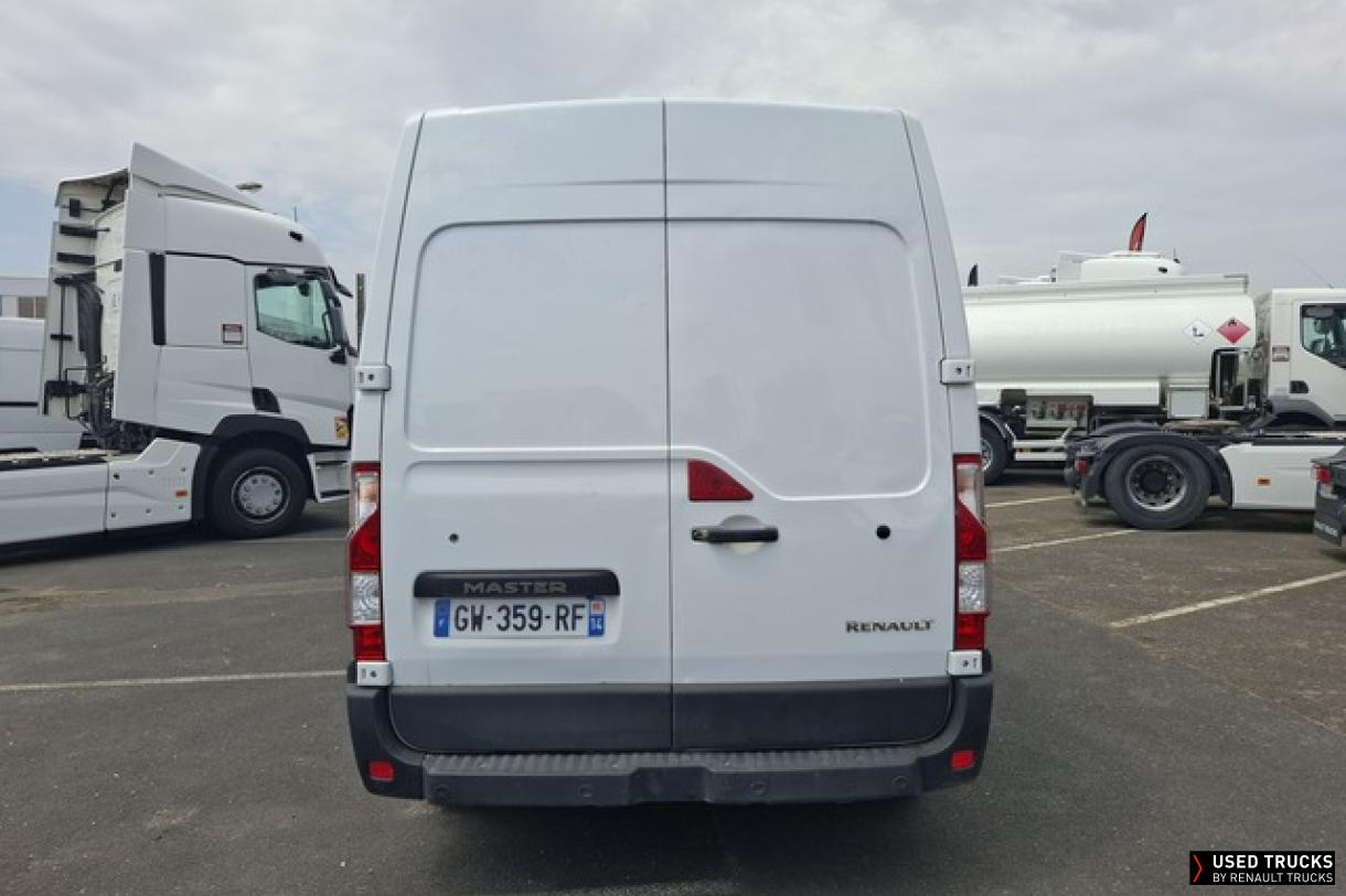 Renault Master 145