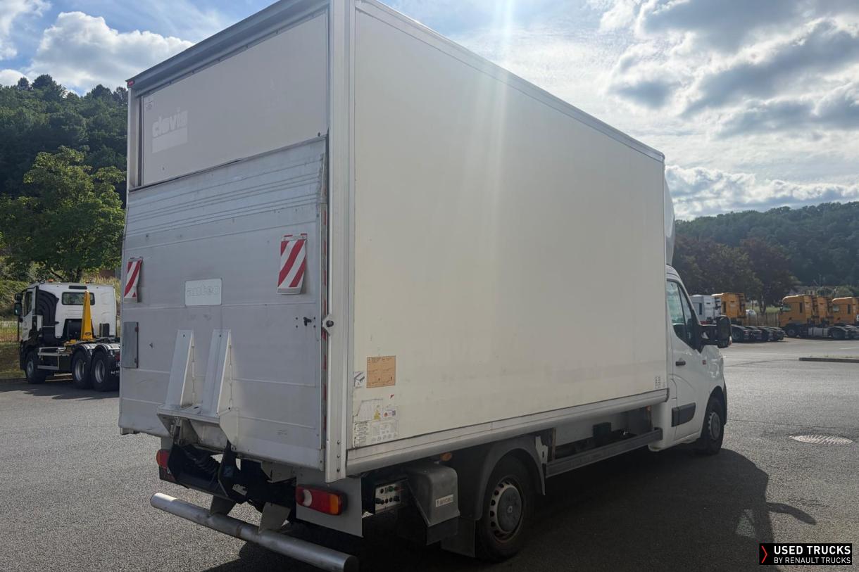 Renault Trucks Master 135
