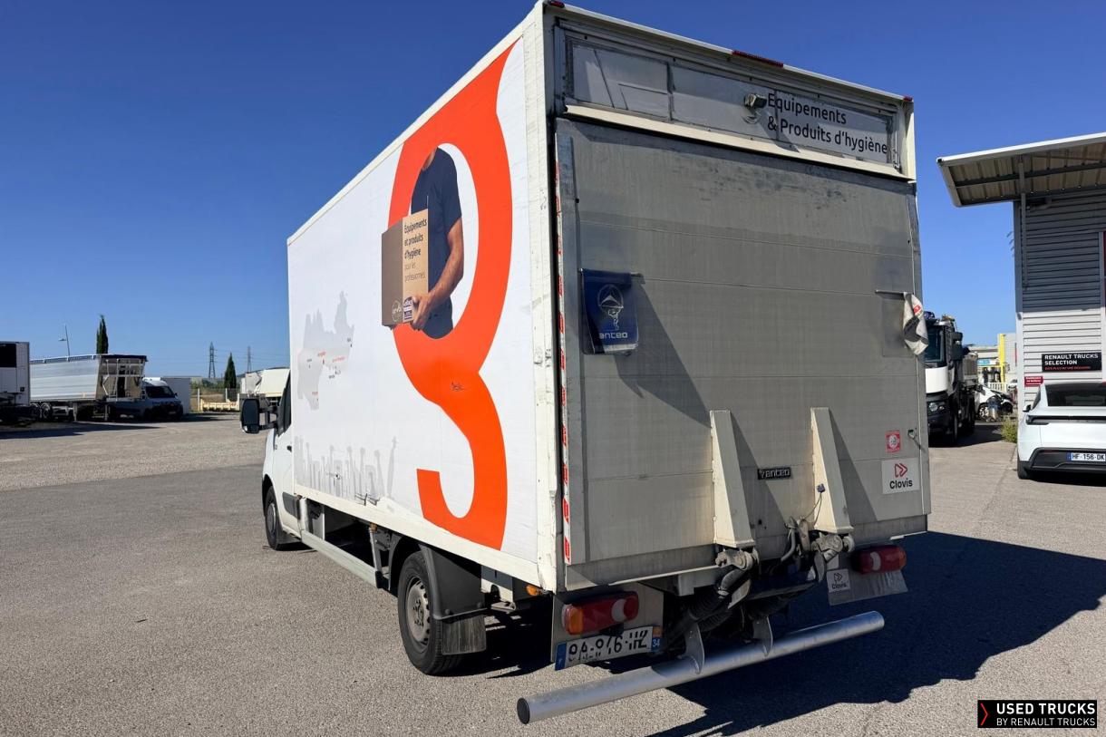 Renault Trucks Master 145