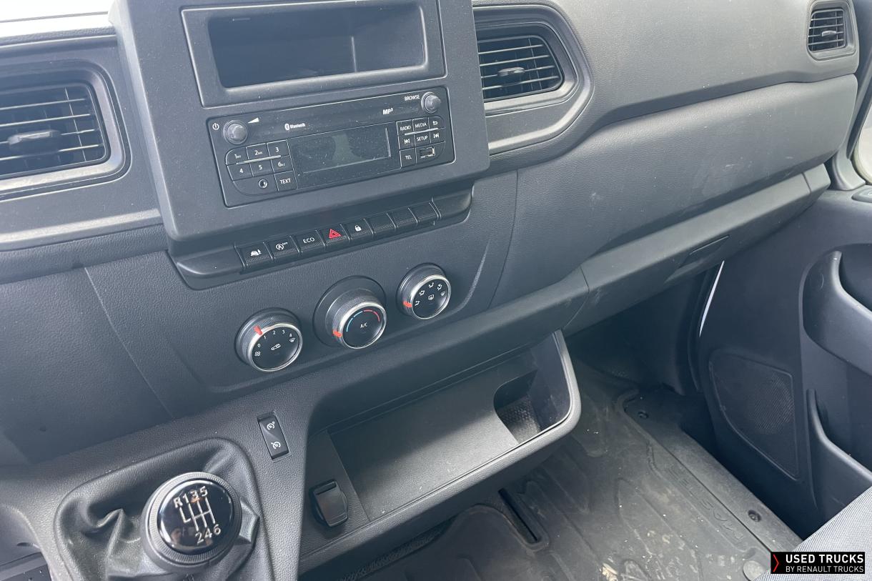 Renault Master 145