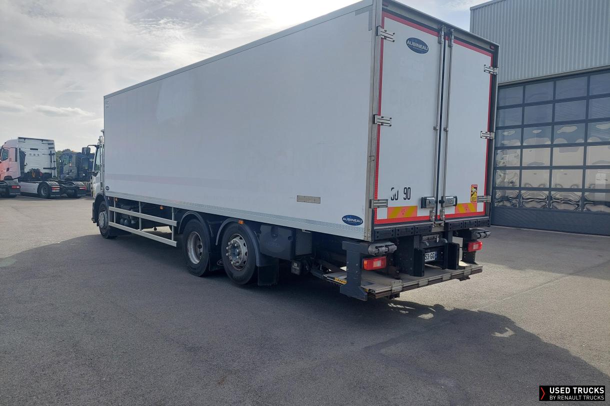 Renault Trucks D Wide 320