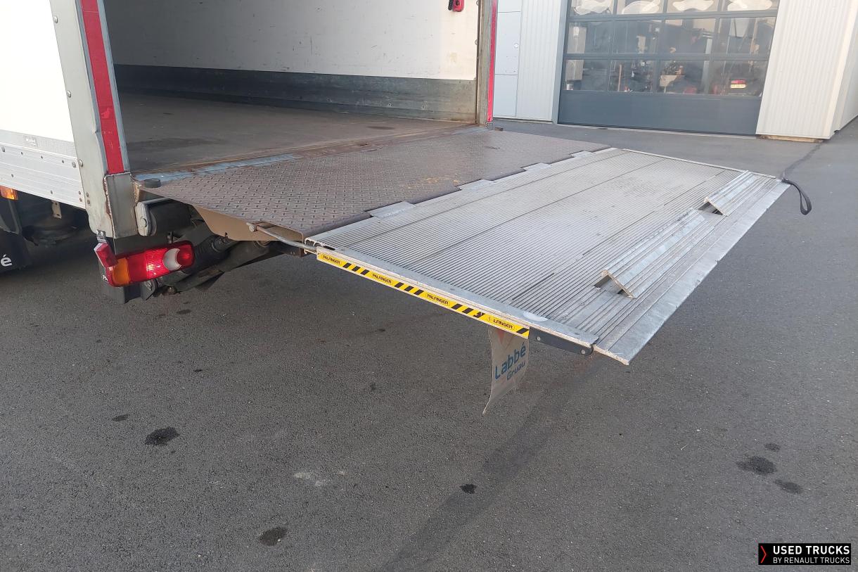 Renault Trucks D 240