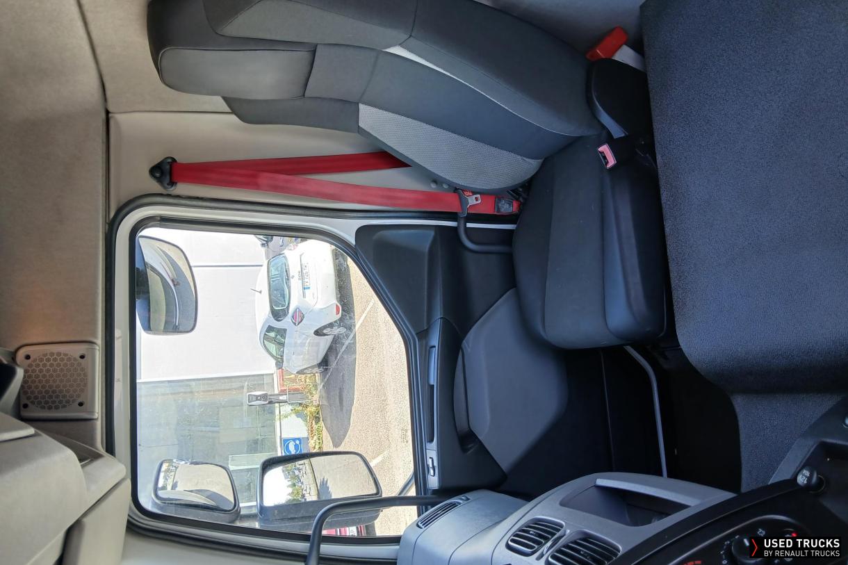 Renault Trucks D 210