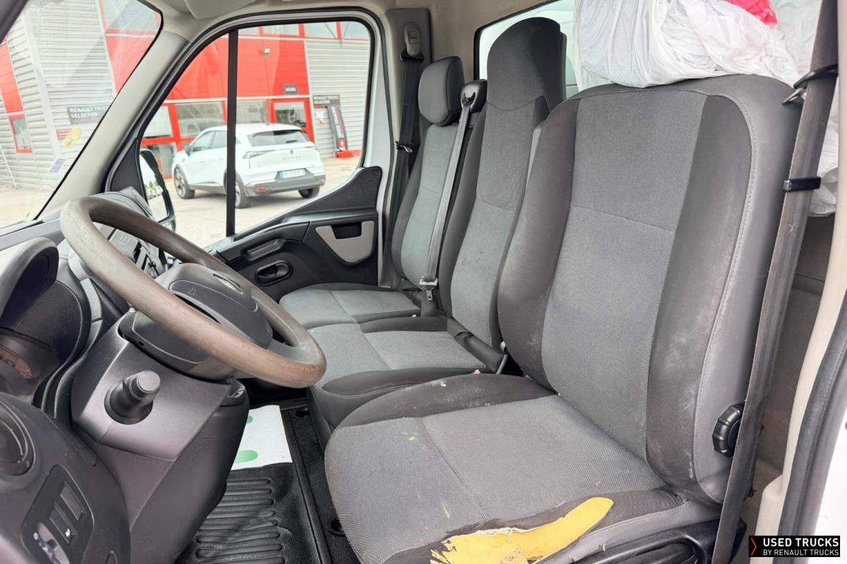 Renault Trucks Master 145