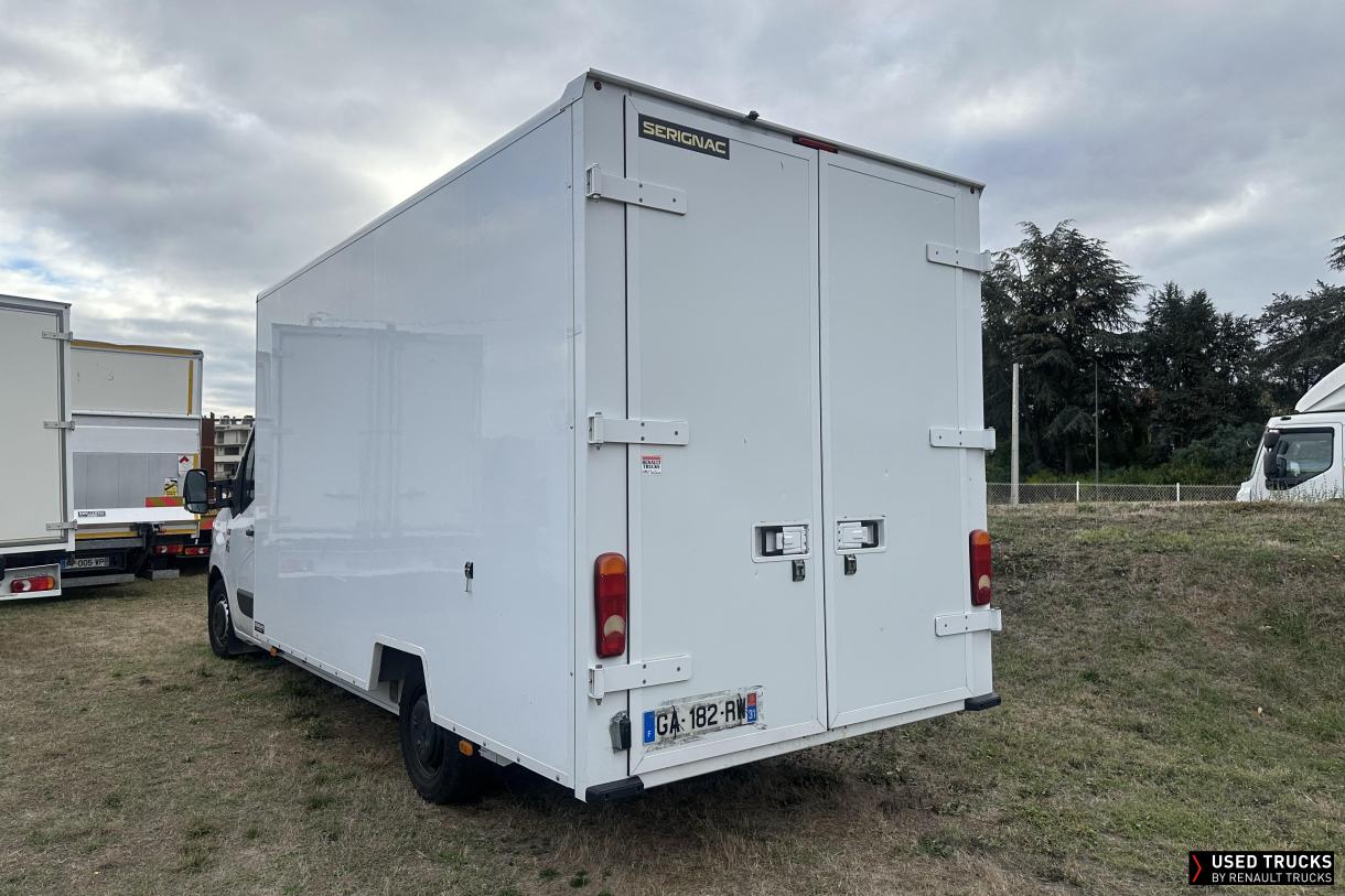 Renault Trucks Master 145