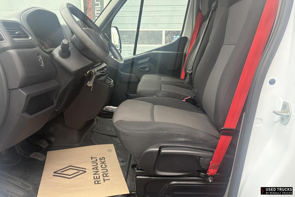 Renault Trucks Master 145