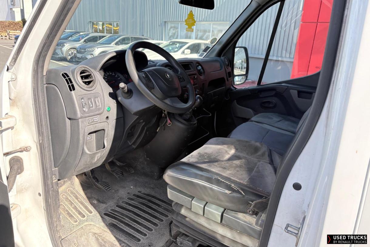Renault Trucks Master 145