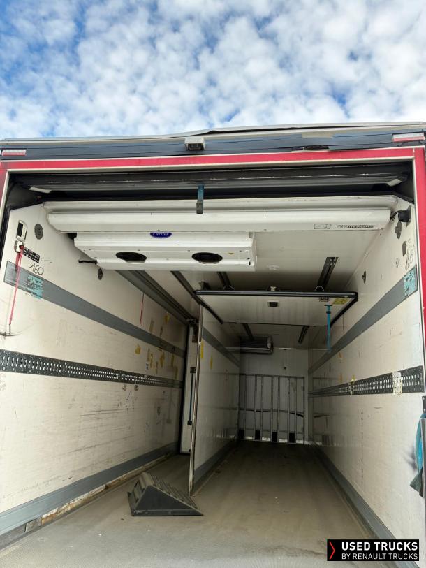 Renault Trucks D Wide 320