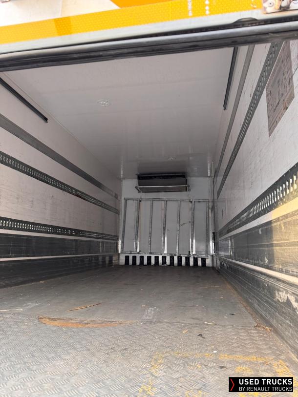 Renault Trucks D Wide 280