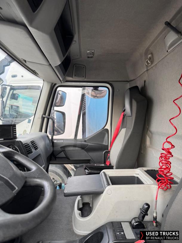 Renault Trucks D Wide 280