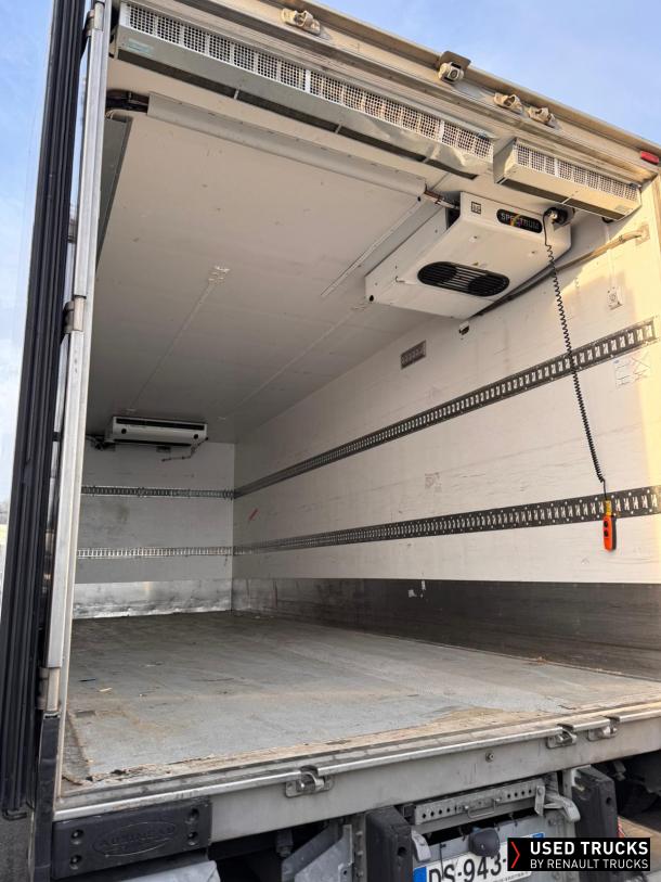 Renault Trucks D Cab 2.1 240