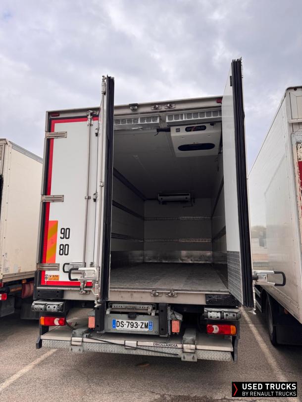 Renault Trucks D Cab 2.1 240