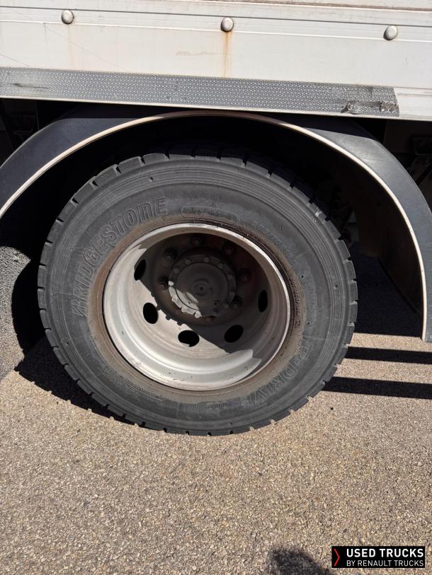 Renault Trucks D 250