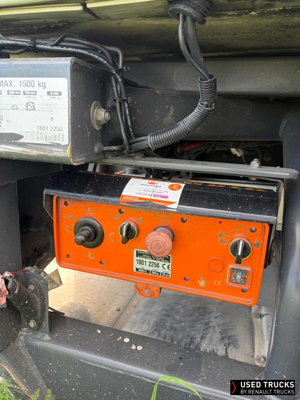 Renault Trucks D Wide 320