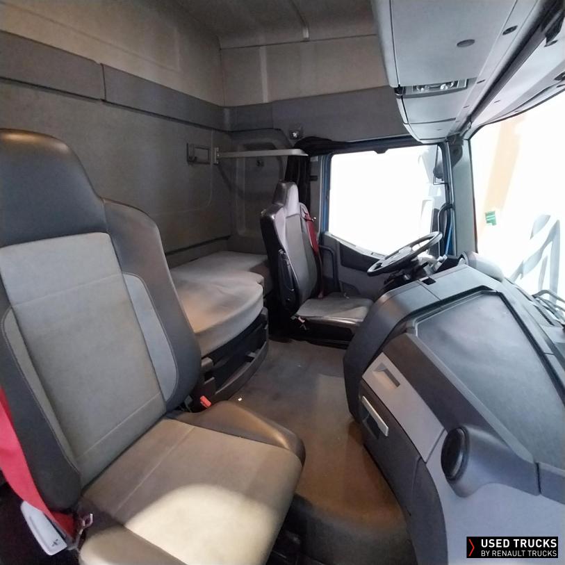 Renault Trucks T 440