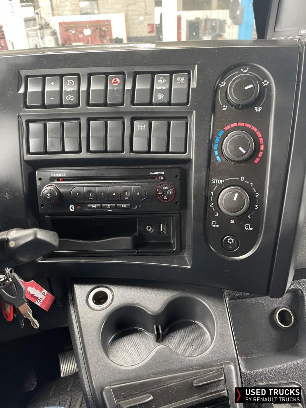 Renault Trucks D 240