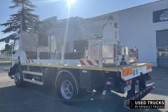 Renault Trucks D
                                          240