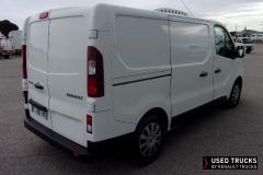 Renault Trucks Trafic
                                          