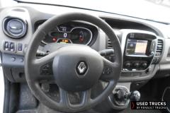 Renault Trucks Trafic
                                          