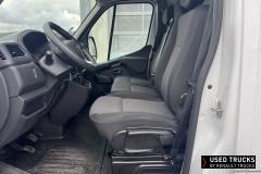 Renault Master
                                          136