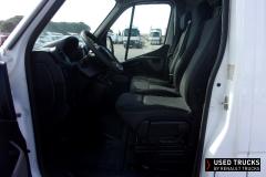 Renault Trucks Master
                                          130