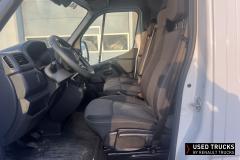 Renault Master
                                          136