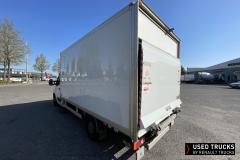Renault Trucks Master
                                          165