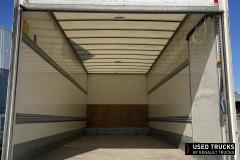 Renault Trucks D
                                          240