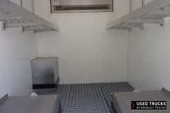 Renault Trucks Trafic
                                          145