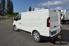 Renault Trucks Trafic
                                          130
