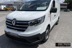 Renault Trucks Trafic
                                          8