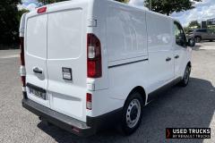 Renault Trucks Trafic
                                          8