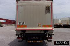 Renault Trucks D
                                          240