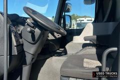 Renault Trucks Premium Distribution
                                          380