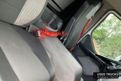 Renault Trucks D Wide
                                          320