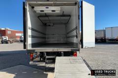 Renault Trucks D
                                          210