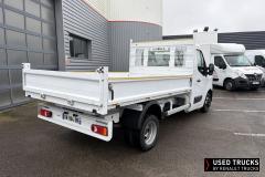 Renault Trucks Master
                                          135