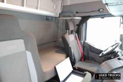 Renault Trucks T High
                                          